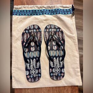 Tory Burch Thong Flat Soft Foam Sandals Size 7 w/ Dust Bag